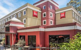 Ibis Thornleigh